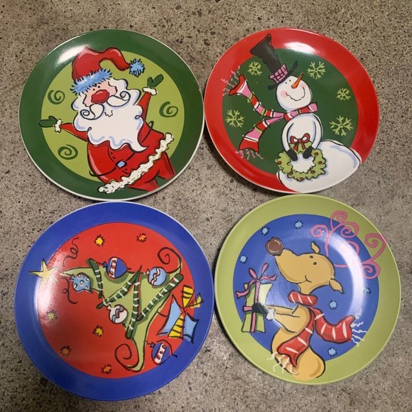 Santa’s Workbench Dessert Plates Set of 4 With Case For Christmas Dining - Picture 5 of 10